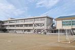 第四小学校　約1350ｍ
